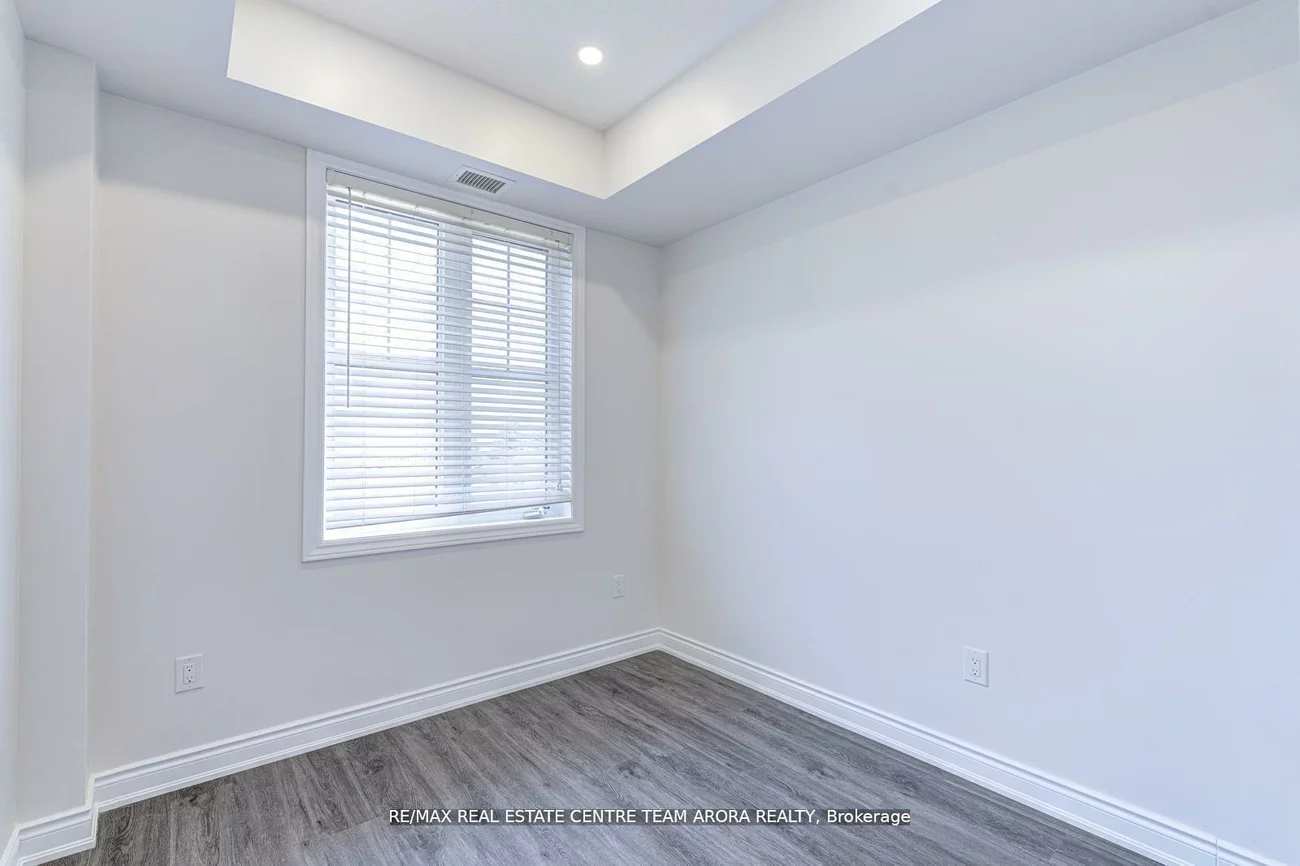 2326, Taunton, 1015 - RO River Oaks, Oakville