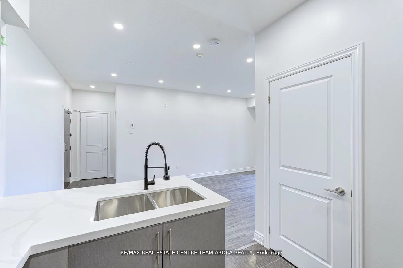 2326, Taunton, 1015 - RO River Oaks, Oakville