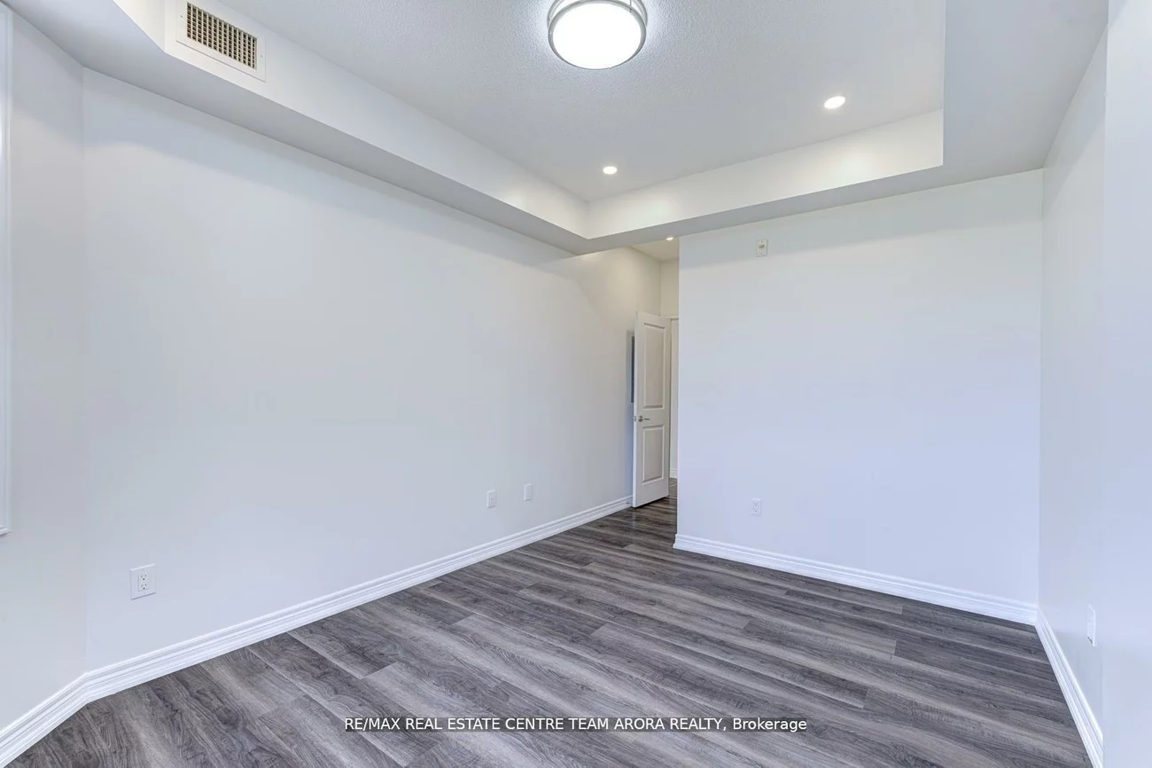 2326, Taunton, 1015 - RO River Oaks, Oakville