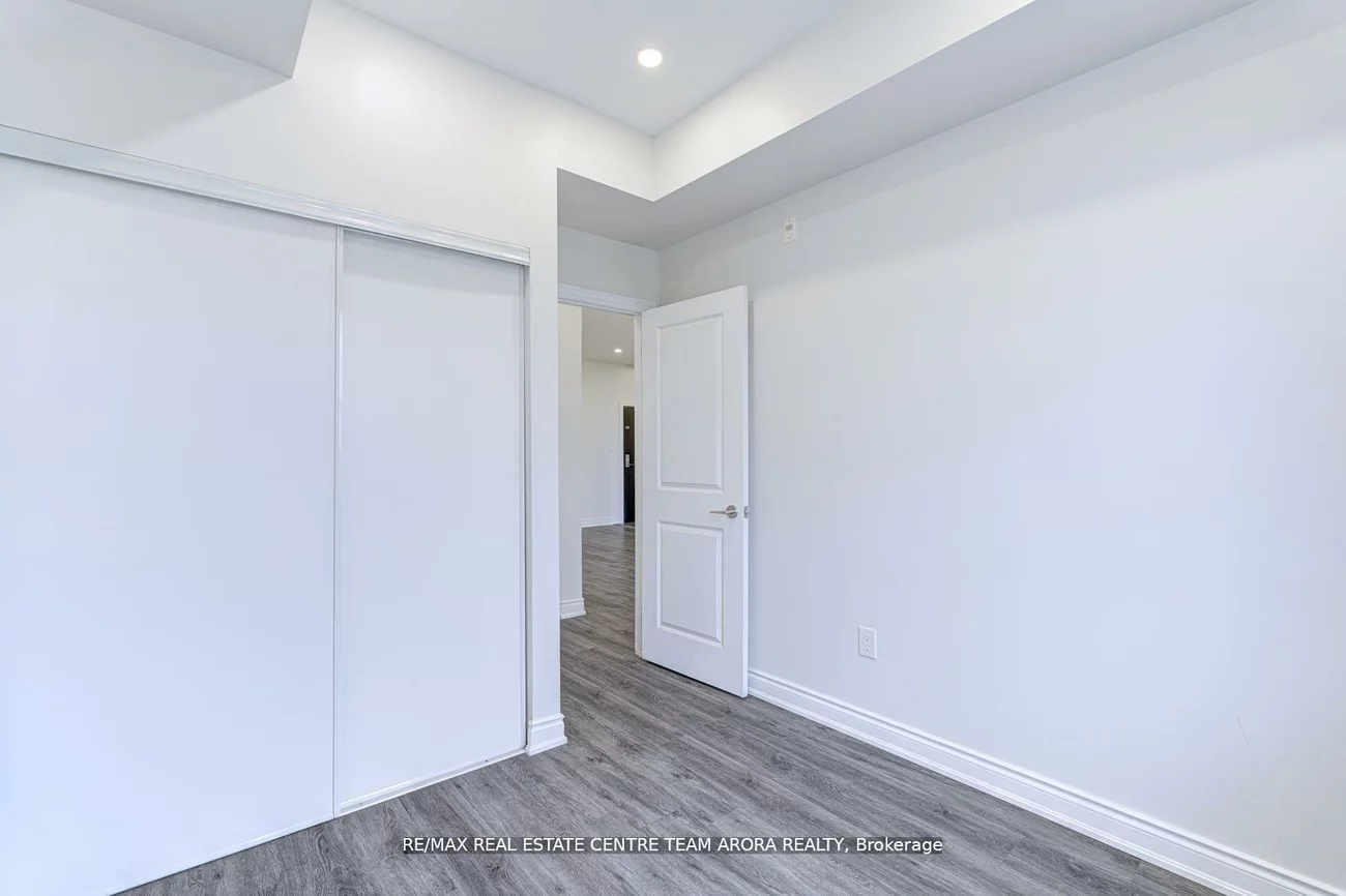 2326, Taunton, 1015 - RO River Oaks, Oakville