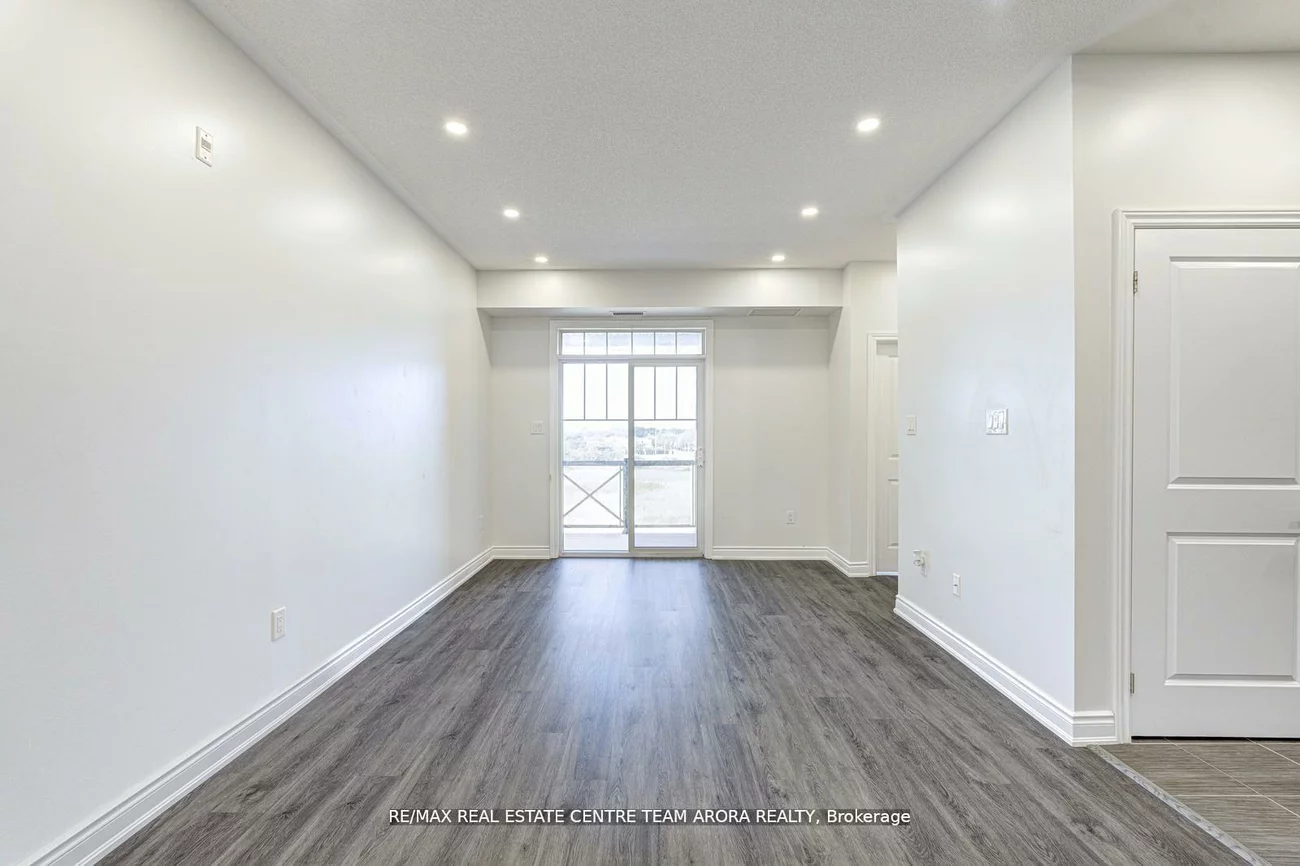 2326, Taunton, 1015 - RO River Oaks, Oakville