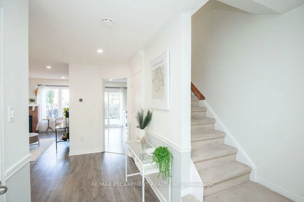 2350, Grand Ravine, 1015 - RO River Oaks, Oakville