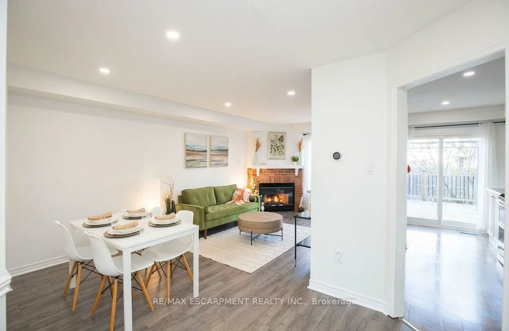 2350, Grand Ravine, 1015 - RO River Oaks, Oakville