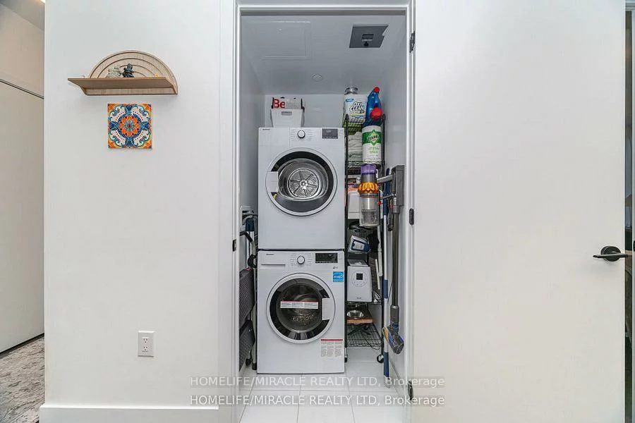 2450, Old Bronte, 1019 - WM Westmount, Oakville