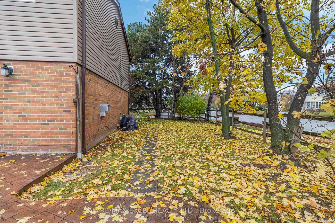 1265, NAPIER, 1003 - CP College Park, Oakville