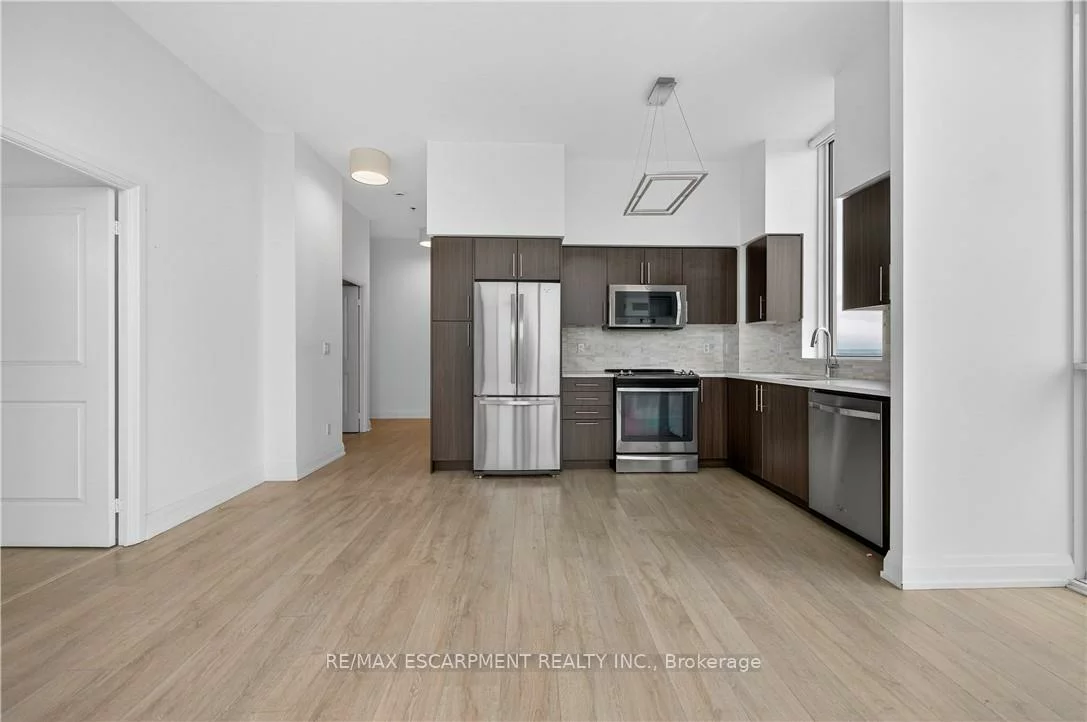 65, Speers, 1002 - CO Central, Oakville