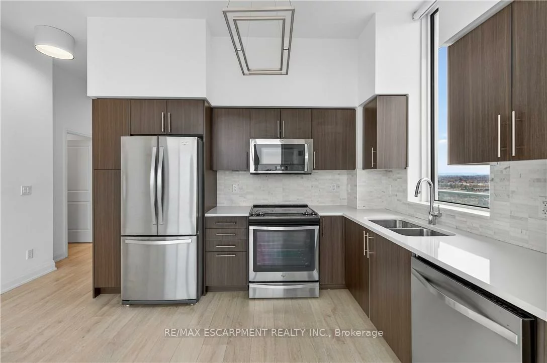 65, Speers, 1002 - CO Central, Oakville