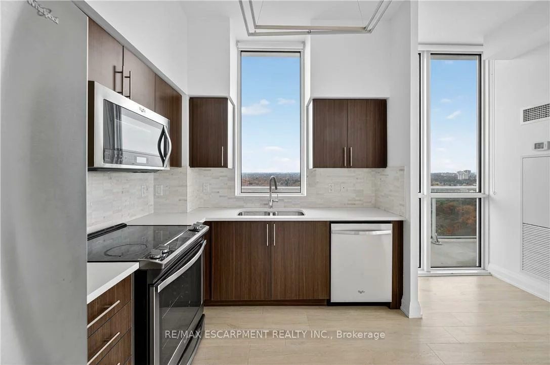 65, Speers, 1002 - CO Central, Oakville