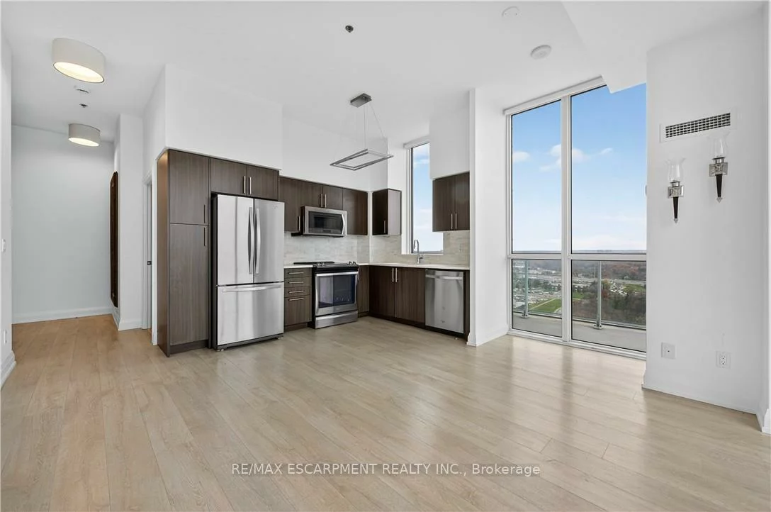 65, Speers, 1002 - CO Central, Oakville