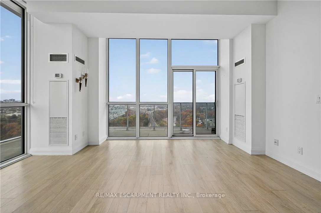 65, Speers, 1002 - CO Central, Oakville