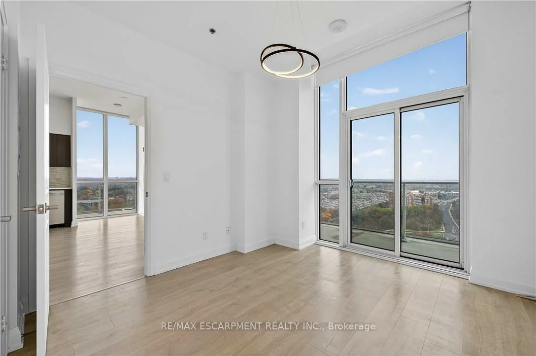 65, Speers, 1002 - CO Central, Oakville