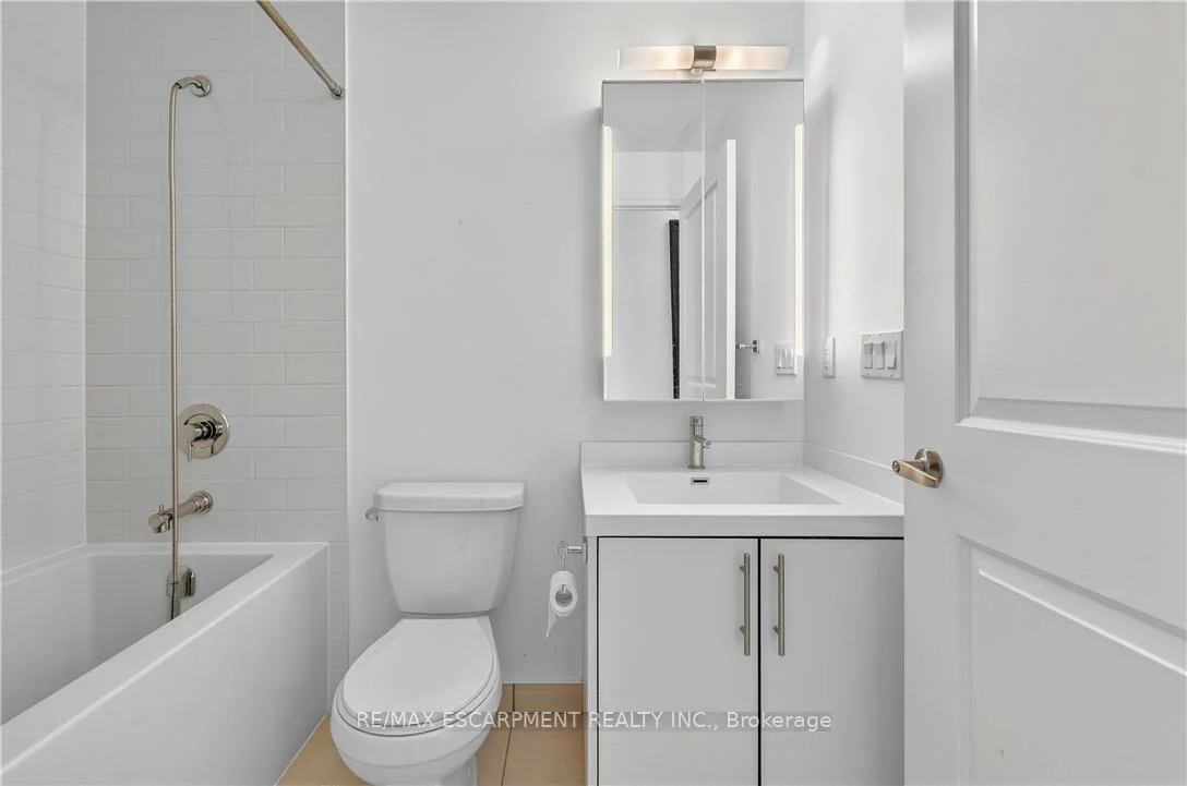 65, Speers, 1002 - CO Central, Oakville