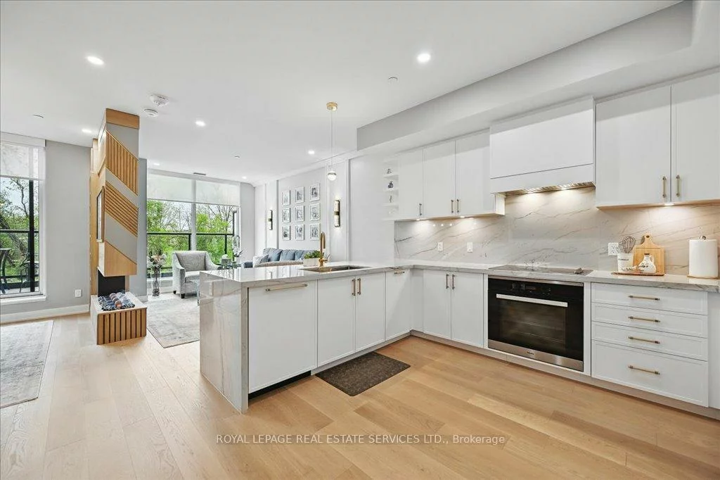 2489, Taunton, 1015 - RO River Oaks, Oakville