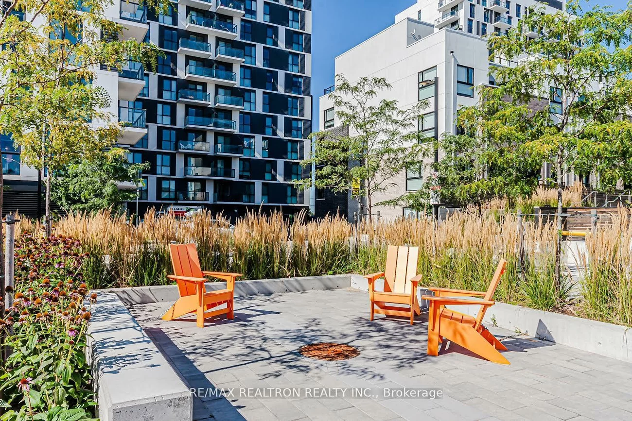 335, Wheat Boom, 1010 - JM Joshua Meadows, Oakville