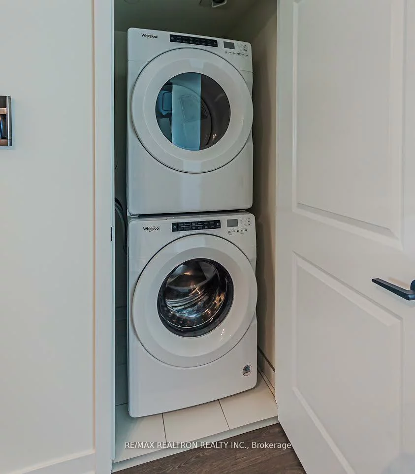 335, Wheat Boom, 1010 - JM Joshua Meadows, Oakville