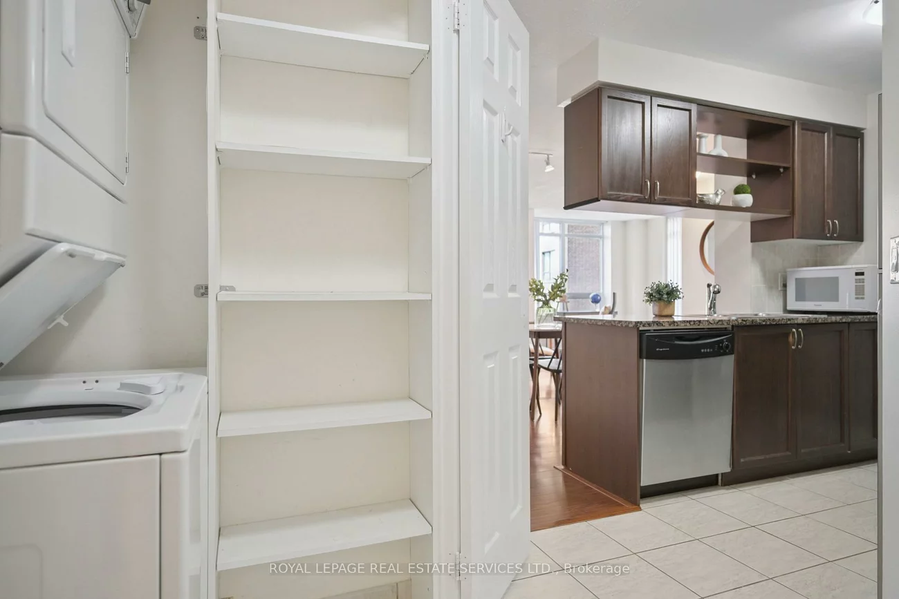 2391, Central Park, 1015 - RO River Oaks, Oakville