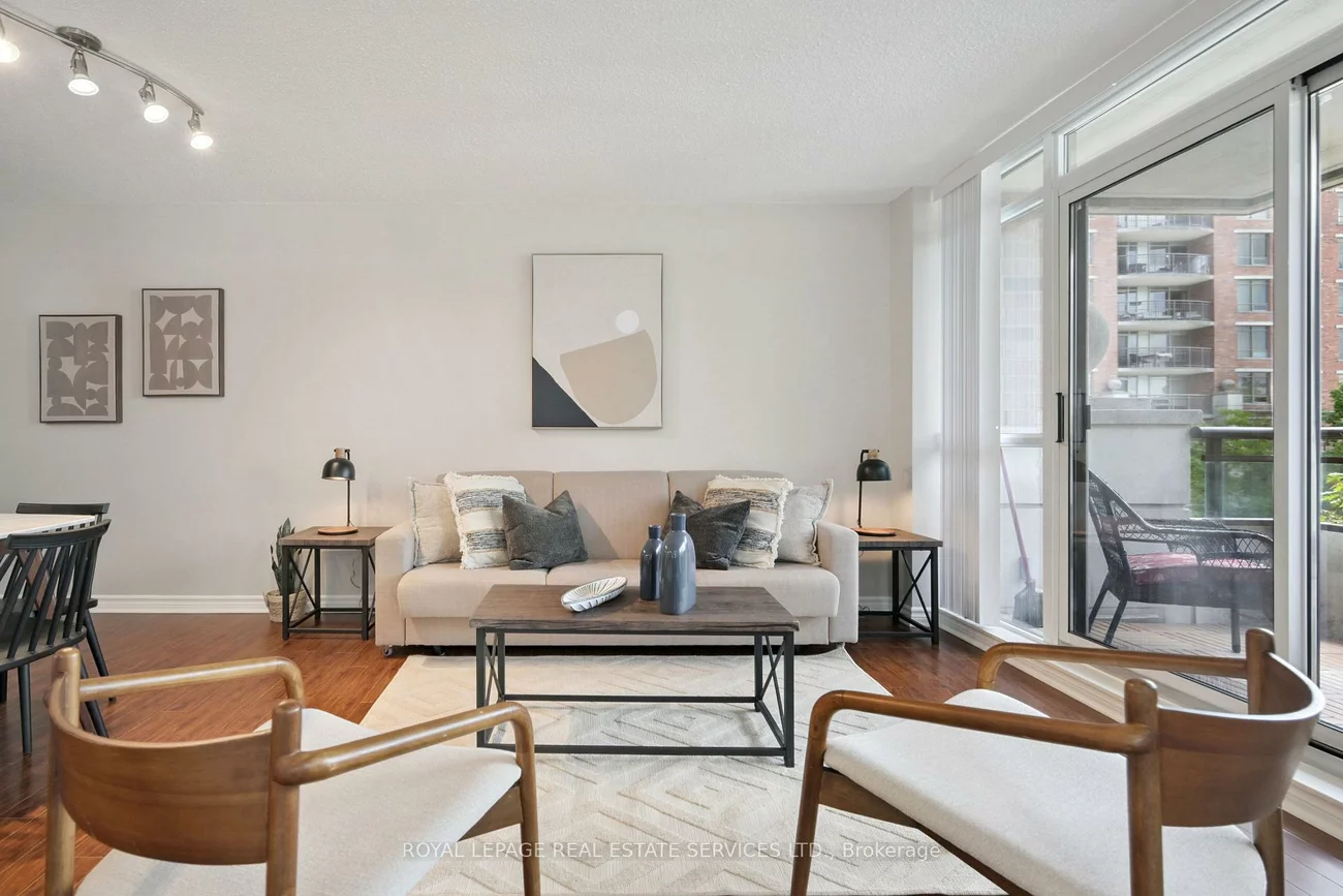 2391, Central Park, 1015 - RO River Oaks, Oakville