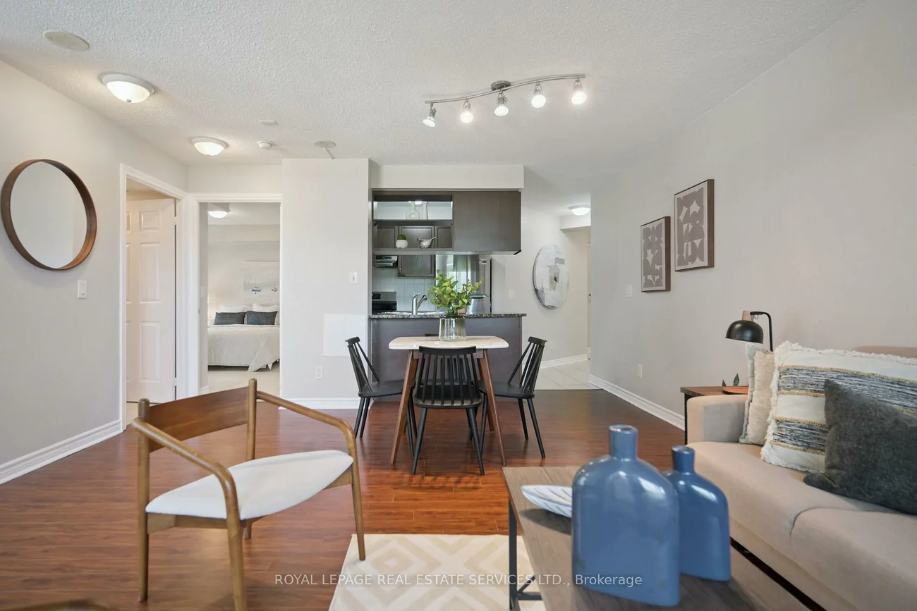 2391, Central Park, 1015 - RO River Oaks, Oakville