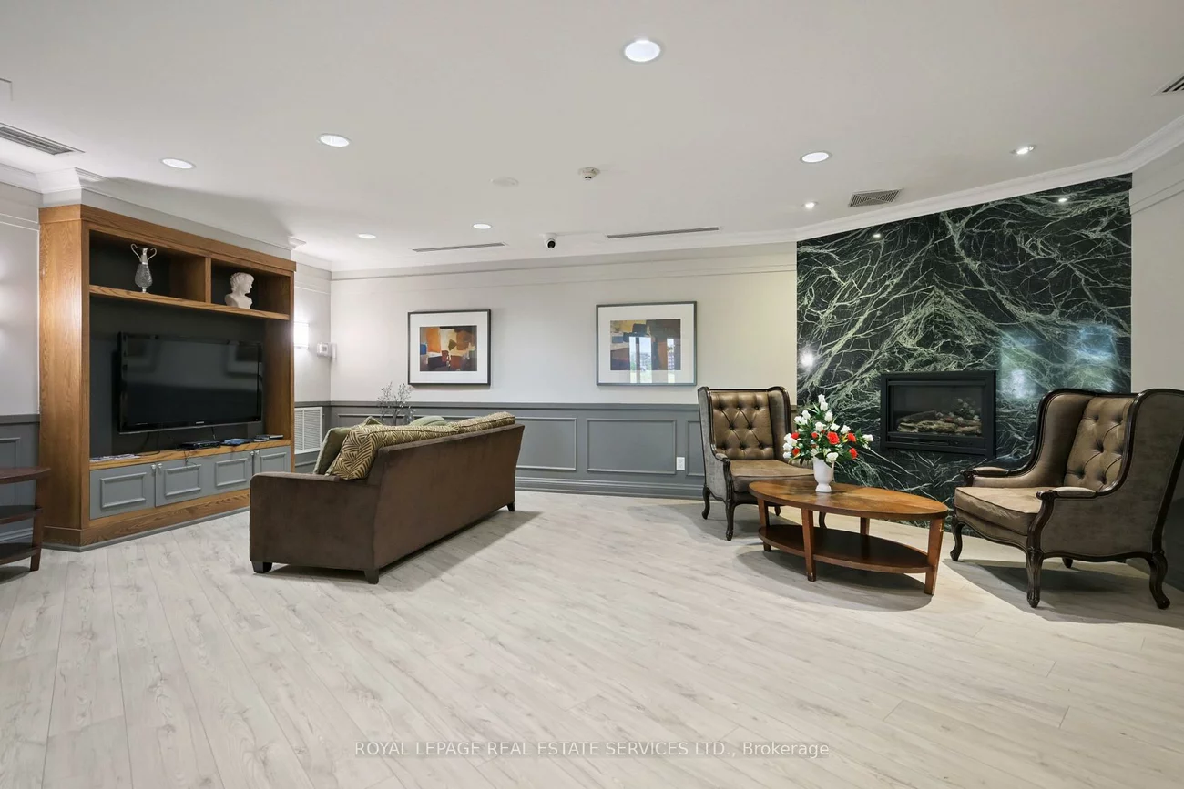 2391, Central Park, 1015 - RO River Oaks, Oakville