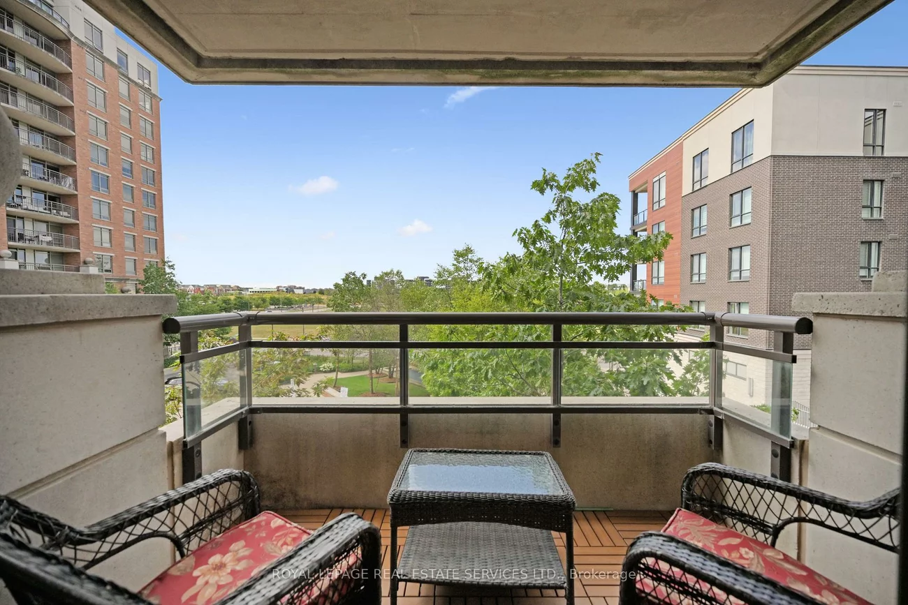 2391, Central Park, 1015 - RO River Oaks, Oakville