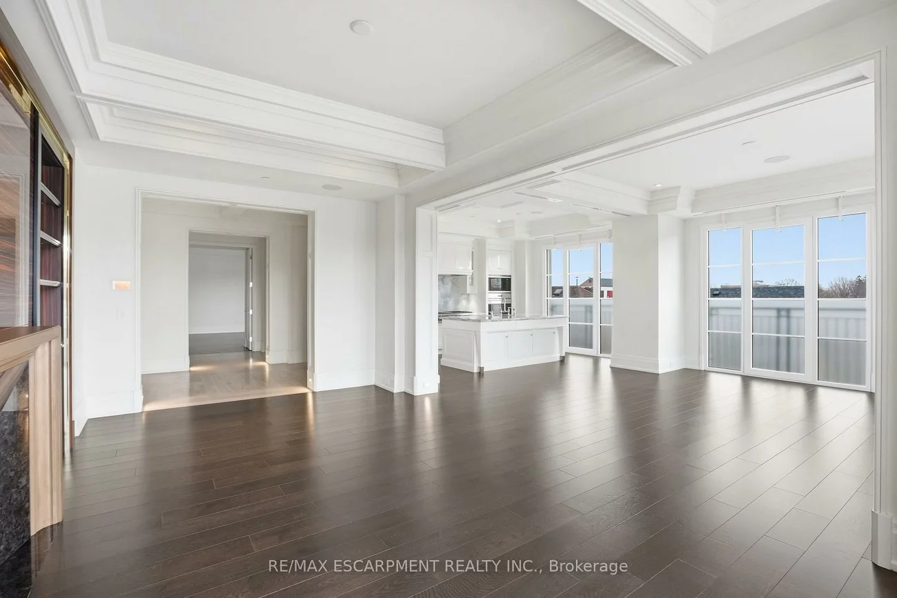 300, Randall, 1013 - OO Old Oakville, Oakville