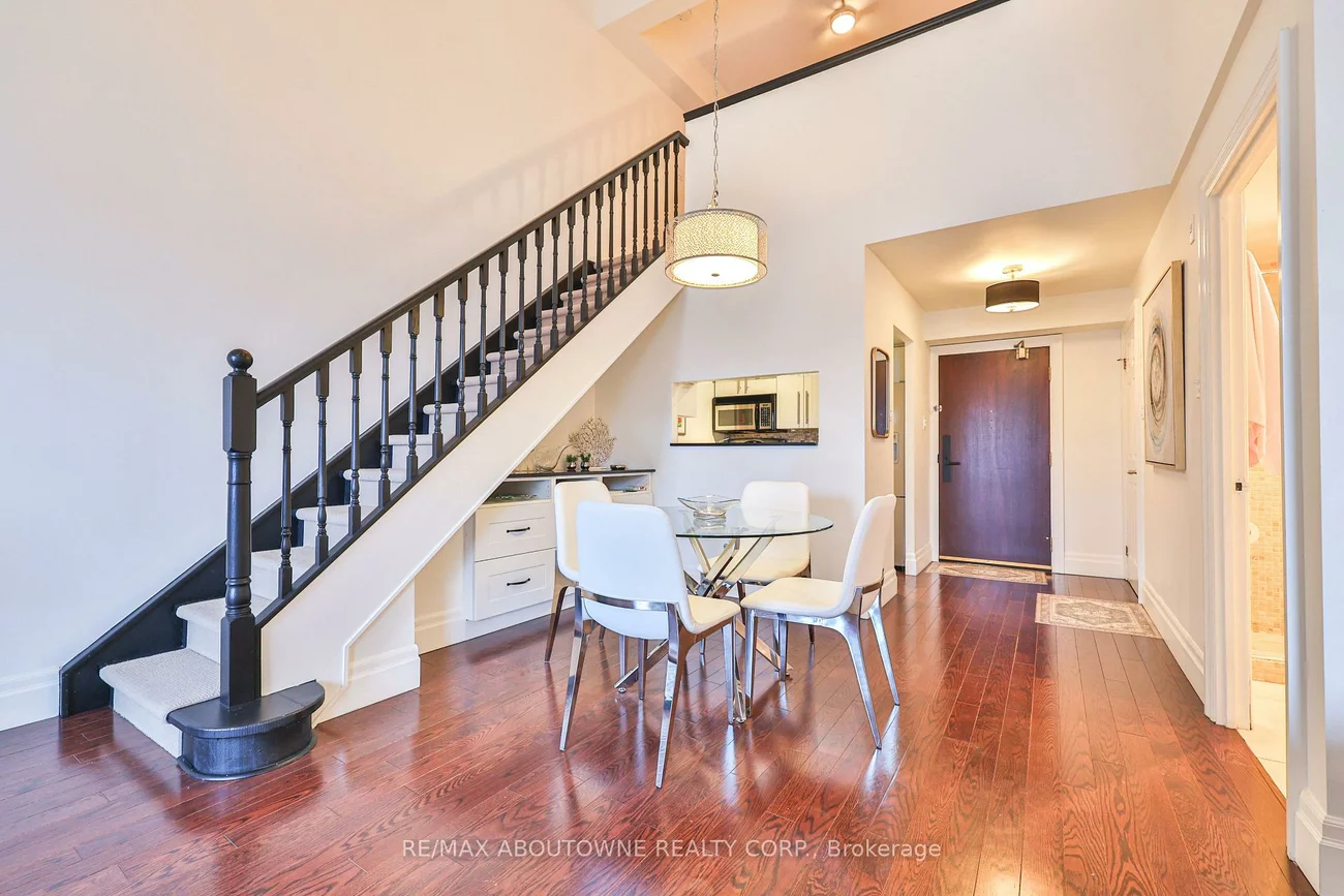 185, Robinson, 1013 - OO Old Oakville, Oakville