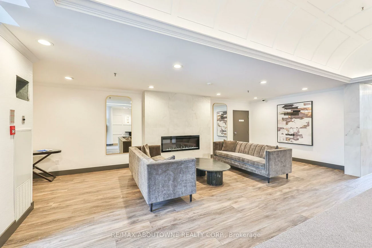 185, Robinson, 1013 - OO Old Oakville, Oakville