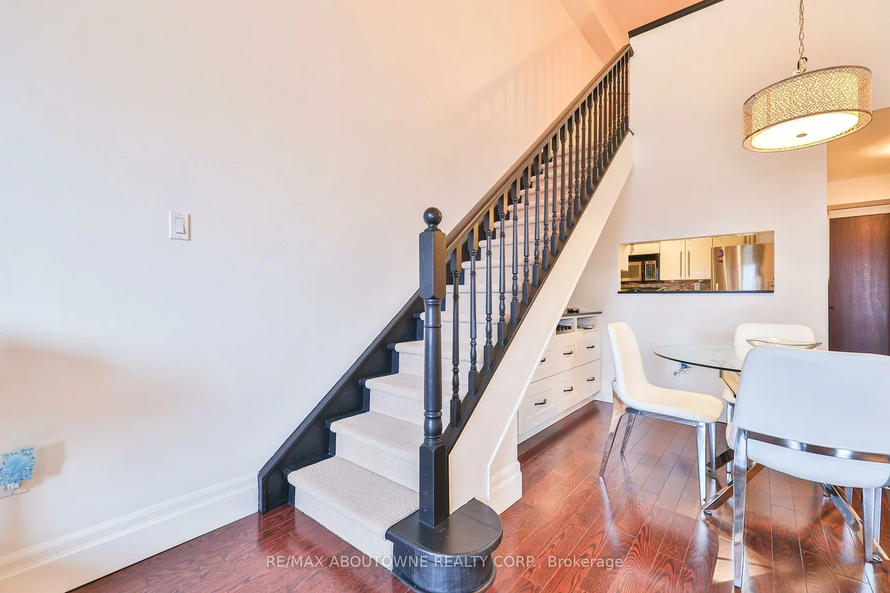 185, Robinson, 1013 - OO Old Oakville, Oakville