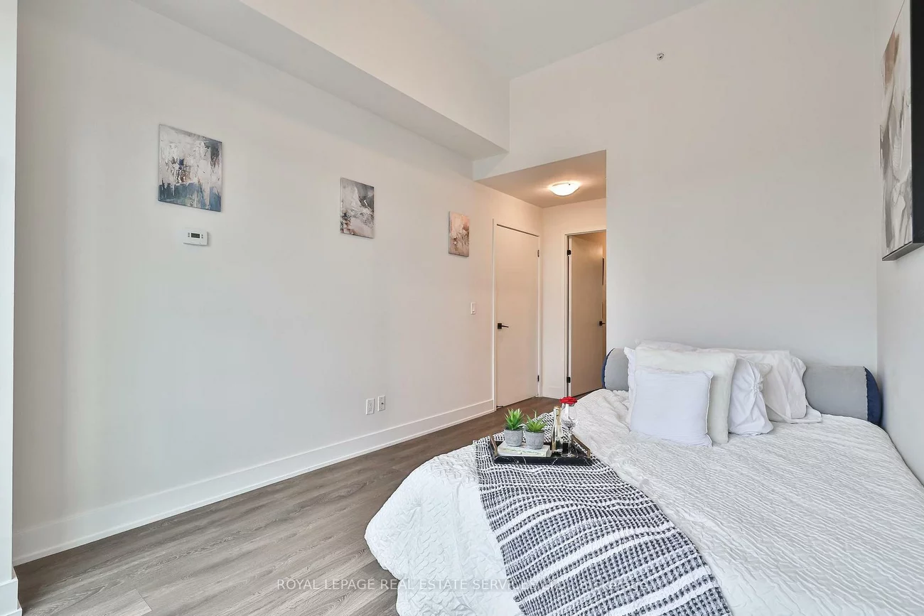 2489, Taunton, 1015 - RO River Oaks, Oakville