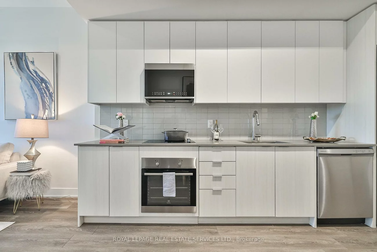 2489, Taunton, 1015 - RO River Oaks, Oakville