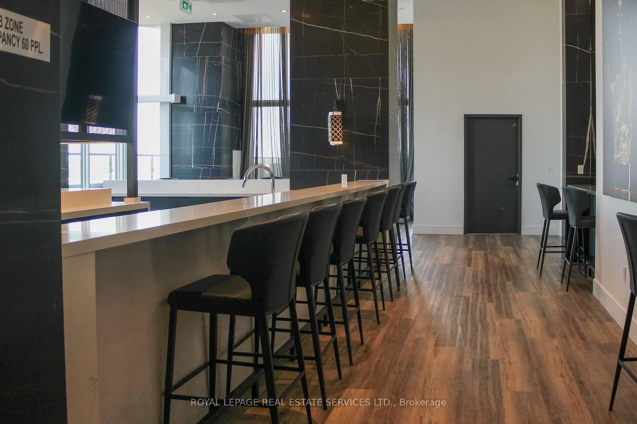 2489, Taunton, 1015 - RO River Oaks, Oakville