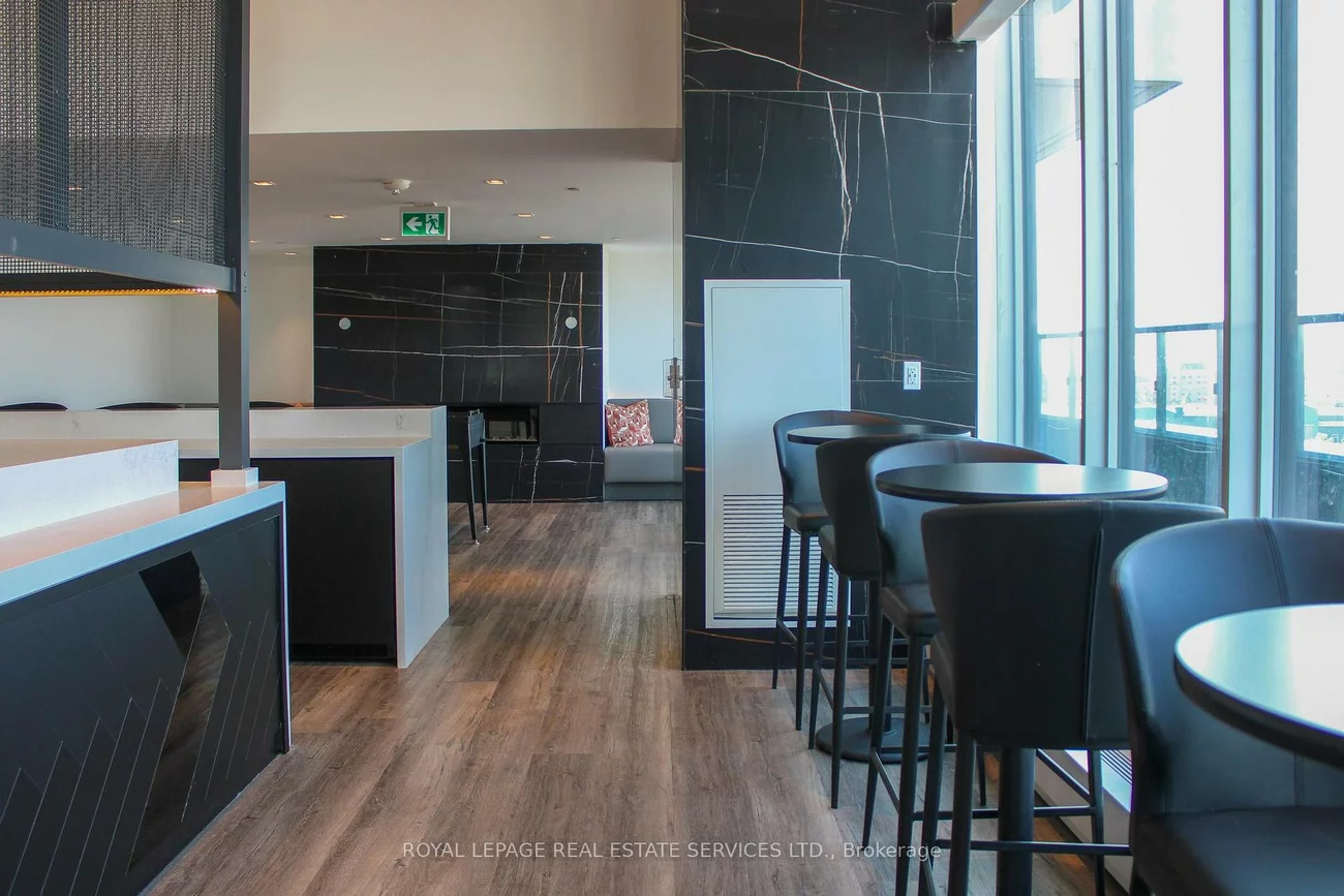 2489, Taunton, 1015 - RO River Oaks, Oakville