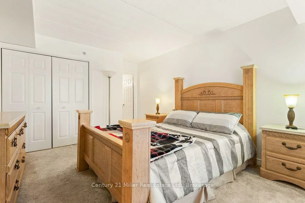 1450, Bishops, 1007 - GA Glen Abbey, Oakville