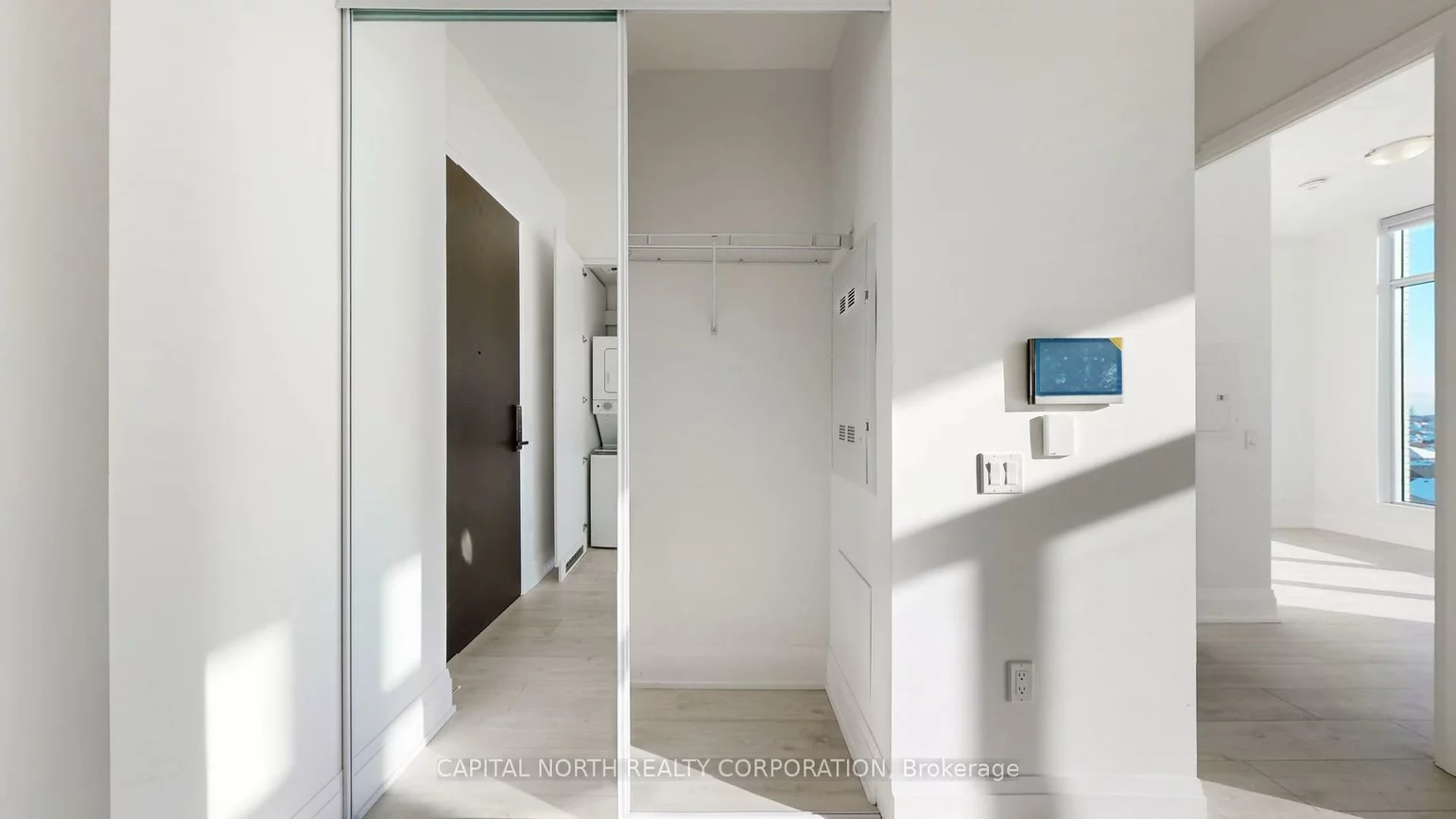 412, Silver Maple, 1010 - JM Joshua Meadows, Oakville