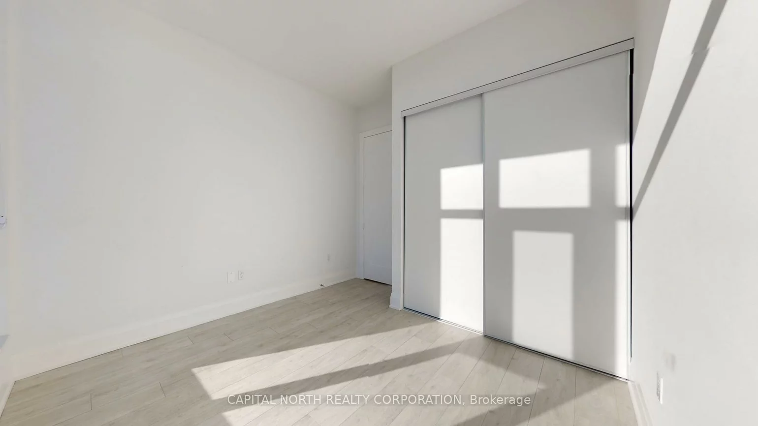 412, Silver Maple, 1010 - JM Joshua Meadows, Oakville