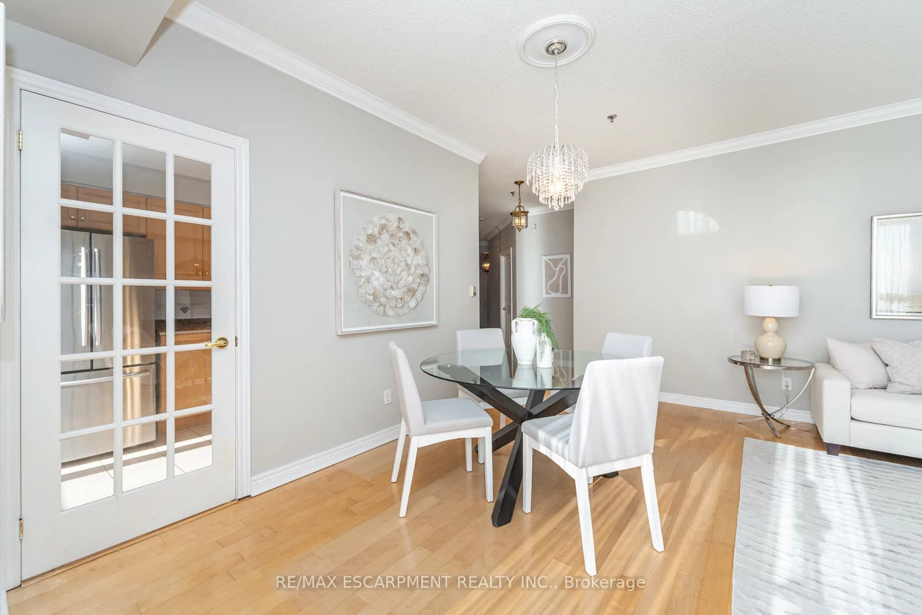 60, Old Mill, 1013 - OO Old Oakville, Oakville