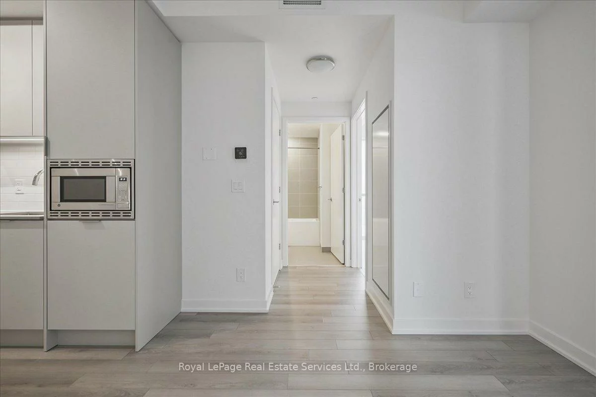 3071, Trafalgar, 1010 - JM Joshua Meadows, Oakville