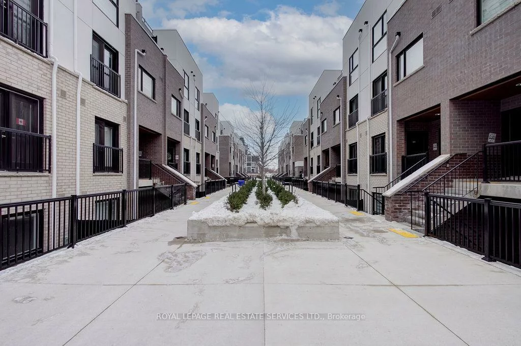 349, Wheat Boom, 1010 - JM Joshua Meadows, Oakville