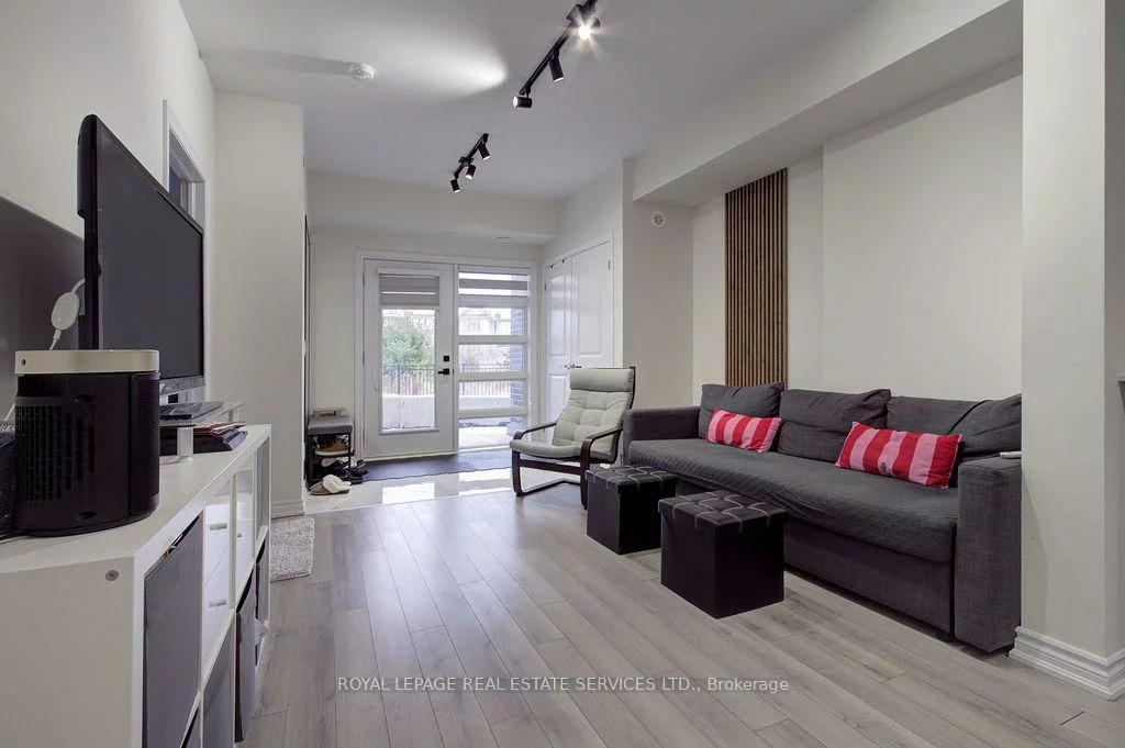 349, Wheat Boom, 1010 - JM Joshua Meadows, Oakville