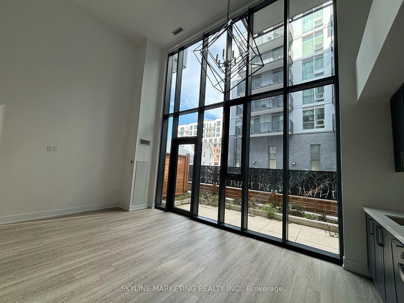 2450, Old Bronte, 1019 - WM Westmount, Oakville