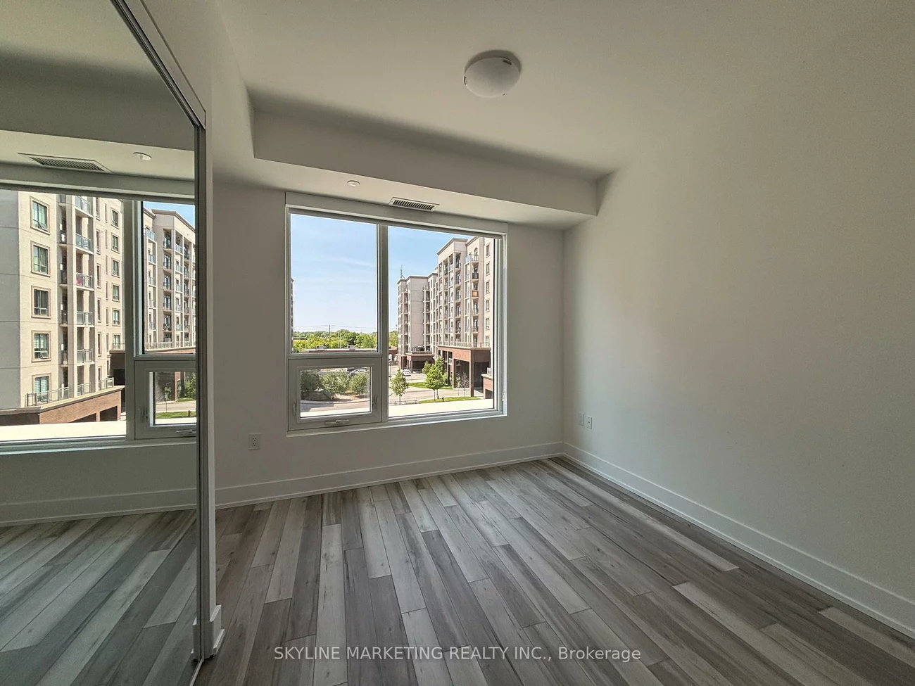 2450, Old Bronte, 1019 - WM Westmount, Oakville