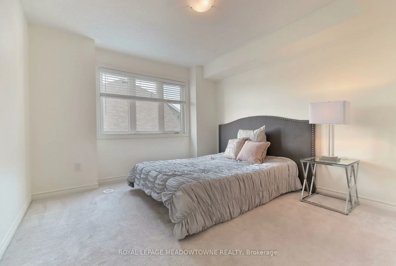 2420, Baronwood, 1019 - WM Westmount, Oakville