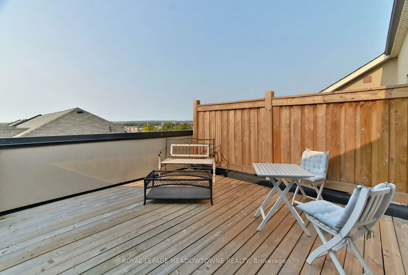 2420, Baronwood, 1019 - WM Westmount, Oakville