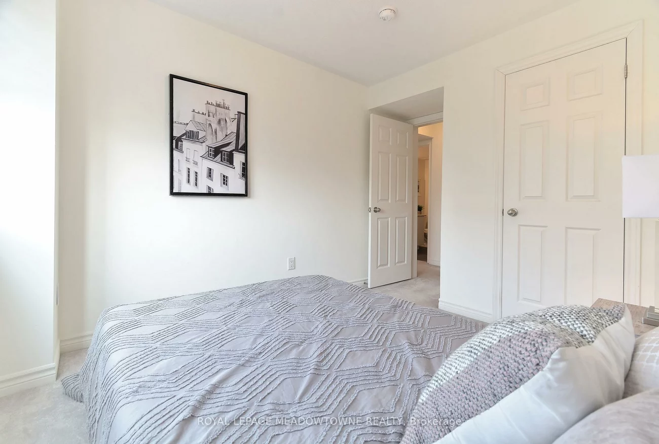 2420, Baronwood, 1019 - WM Westmount, Oakville