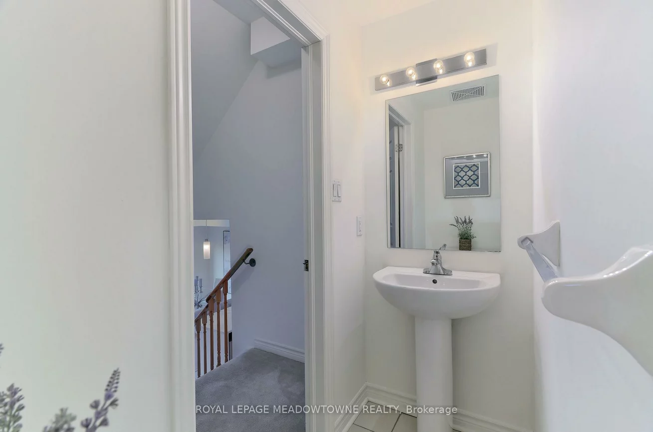 2420, Baronwood, 1019 - WM Westmount, Oakville