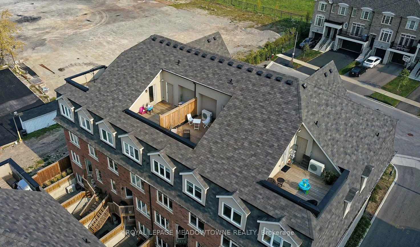 2420, Baronwood, 1019 - WM Westmount, Oakville