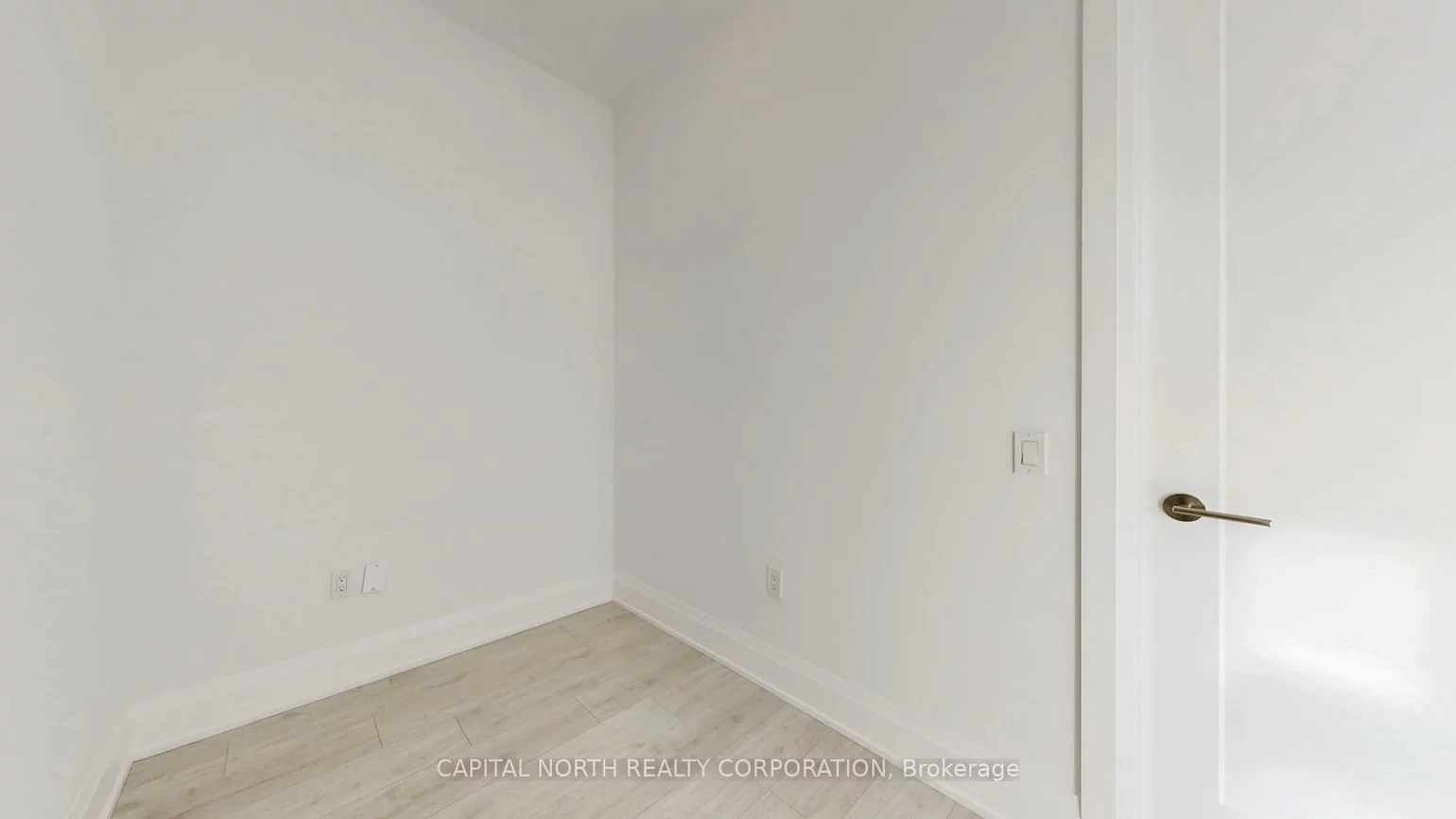 412, Silver Maple, 1010 - JM Joshua Meadows, Oakville