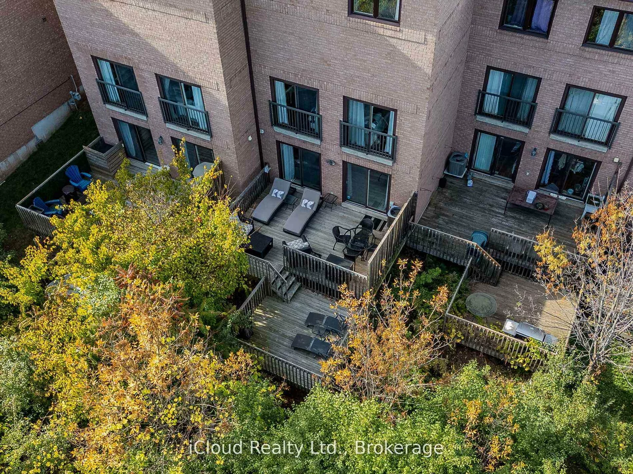 1100, Queens, 1003 - CP College Park, Oakville