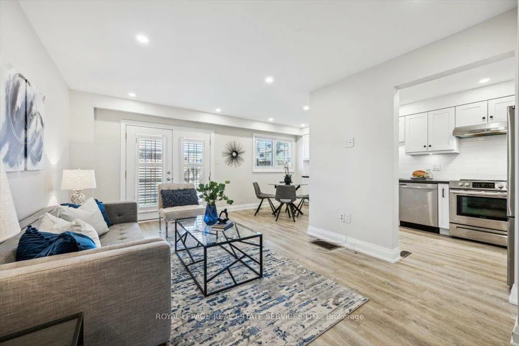 1520, Lancaster, 1005 - FA Falgarwood, Oakville