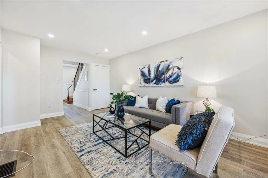 1520, Lancaster, 1005 - FA Falgarwood, Oakville